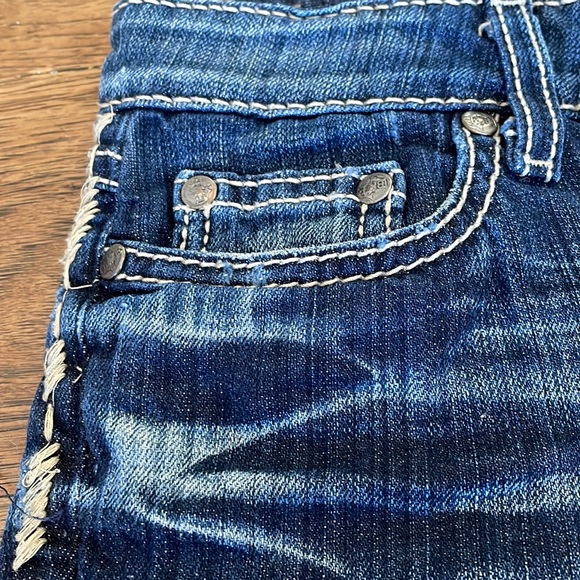 BKE Sabrina jean shorts - Picture 2 of 6